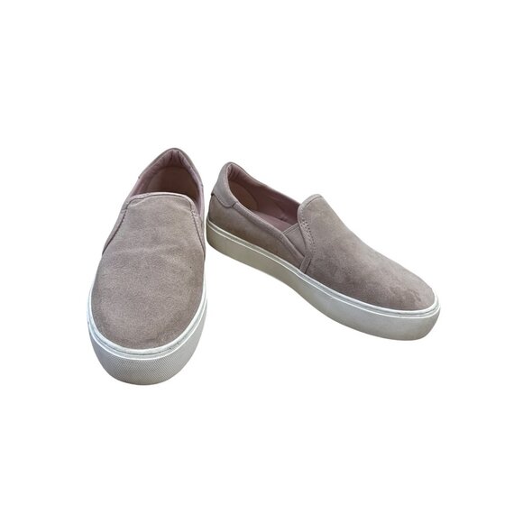 UGG Mens Beige Suede Slip-On Shoes Size 9.5 SKU 7048 - Picture 1 of 12